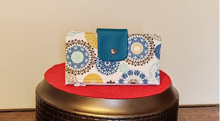 portefeuille en tissu et simili cuir réalisé par Coudre et Broder