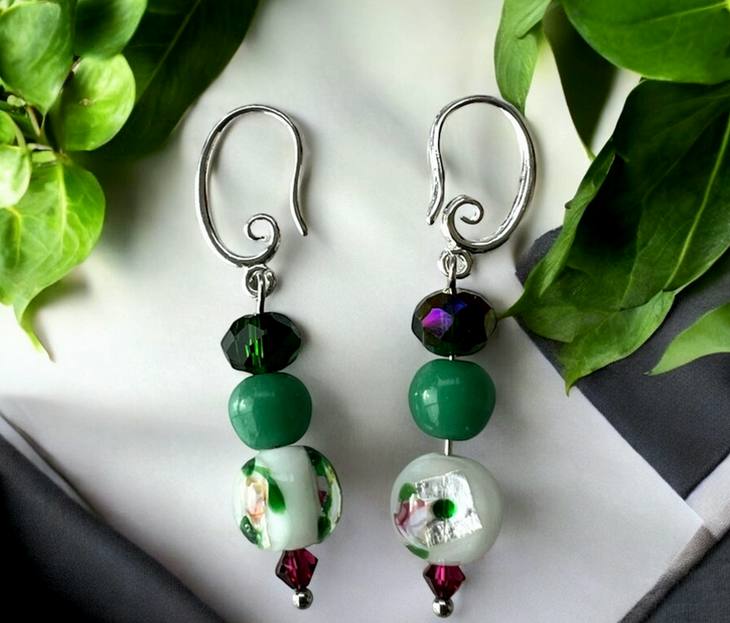 Boucles d'oreilles en perles et émaux