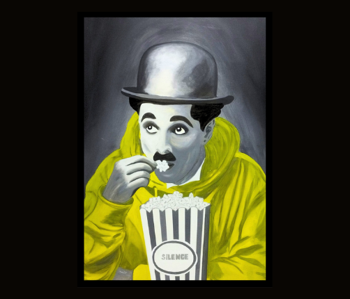 Portrait pop-art peint à l'acrylique de Charlie Chaplin en sweat à capuche jaune mangeant du pop-corn.